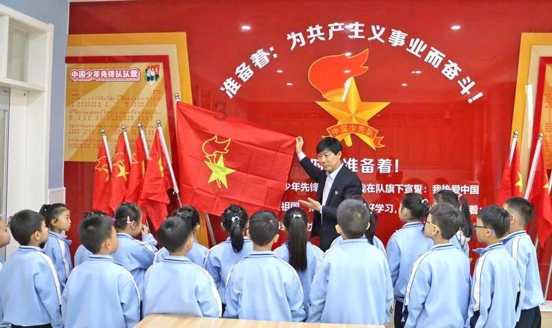 贵阳市粮食和物资储备局举行离退休干部座谈会
